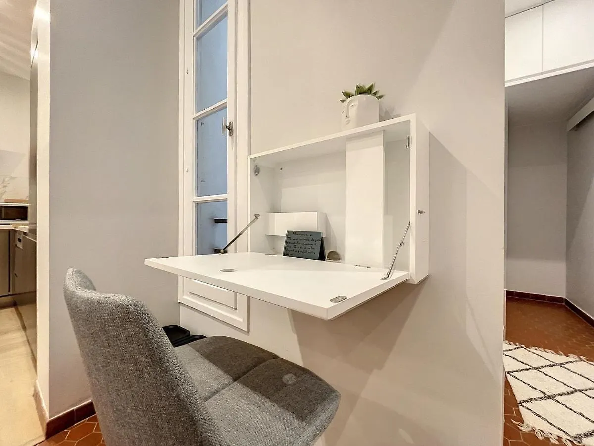 Suite Nomade - Vieux Nice - 2 Chambres - Wifi - Ac - 5 Min Des Plages - 30 Min De Cannes Et Monaco 0*,