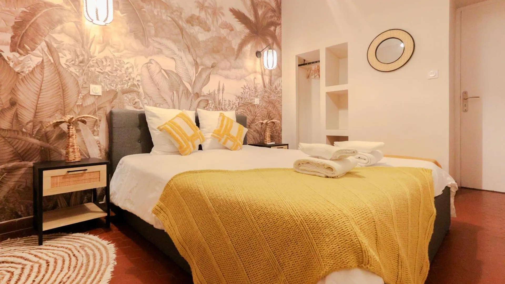 Suite Nomade - Vieux Nice - 2 Chambres - Wifi - Ac - 5 Min Des Plages - 30 Min De Cannes Et Monaco アパート