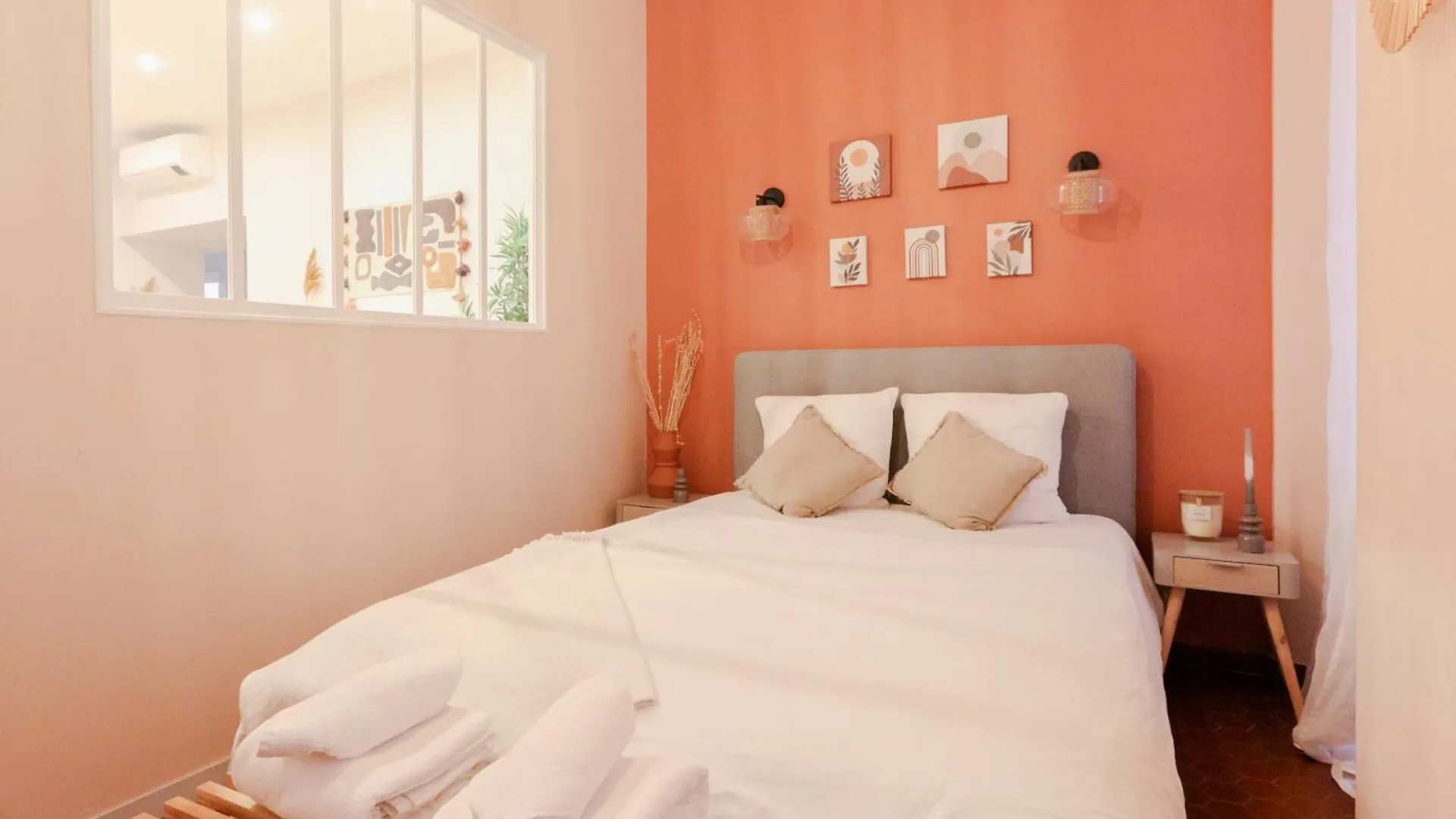 Suite Nomade - Vieux Nice - 2 Chambres - Wifi - Ac - 5 Min Des Plages - 30 Min De Cannes Et Monaco 0*,  フランス