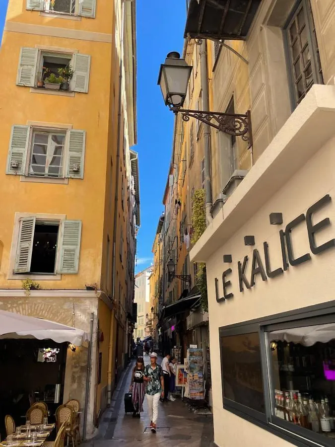 Suite Nomade - Vieux Nice - 2 Chambres - Wifi - Ac - 5 Min Des Plages - 30 Min De Cannes Et Monaco