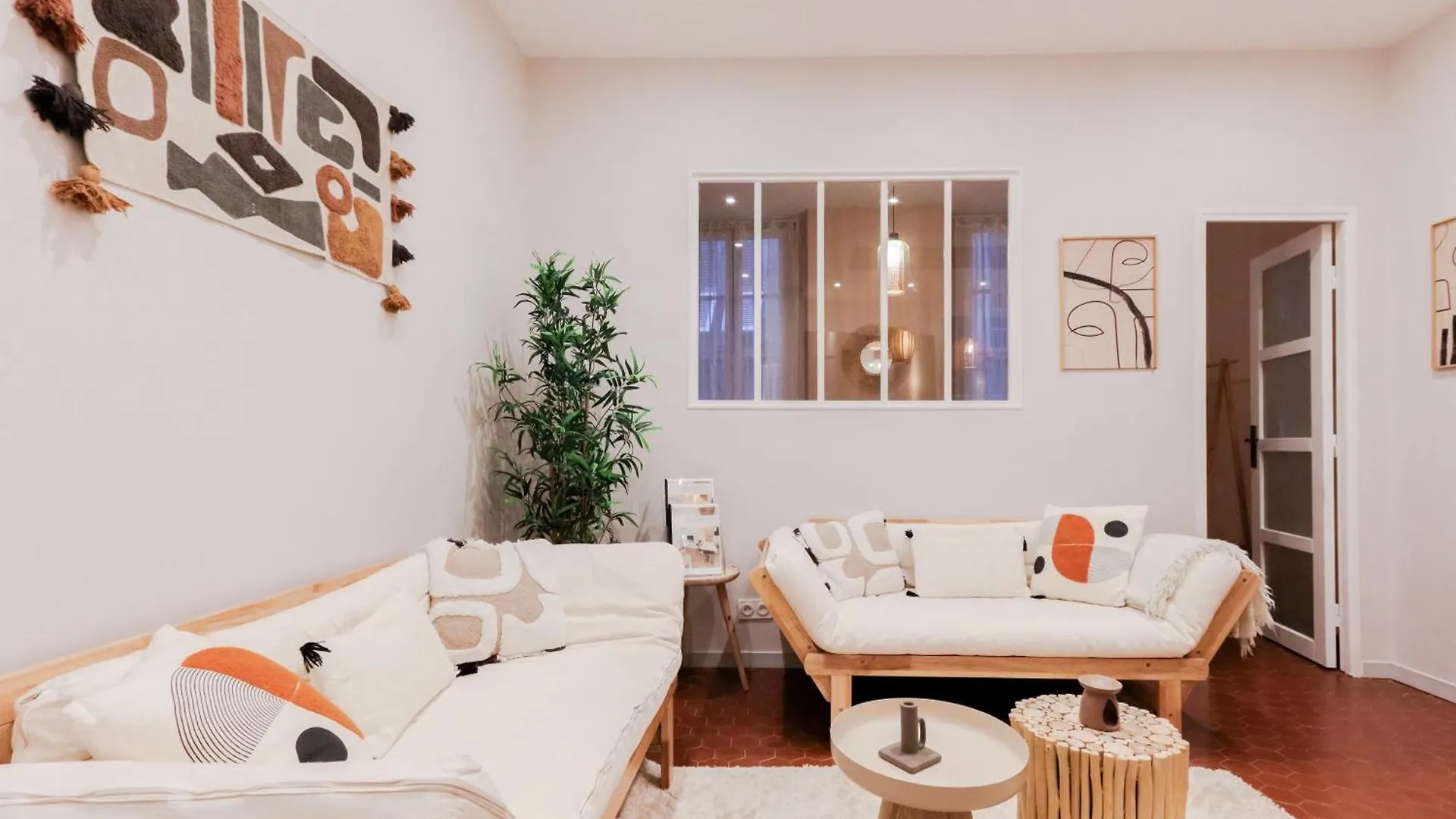 Διαμέρισμα Suite Nomade - Vieux Nice - 2 Chambres - Wifi - Ac - 5 Min Des Plages - 30 Min De Cannes Et Monaco