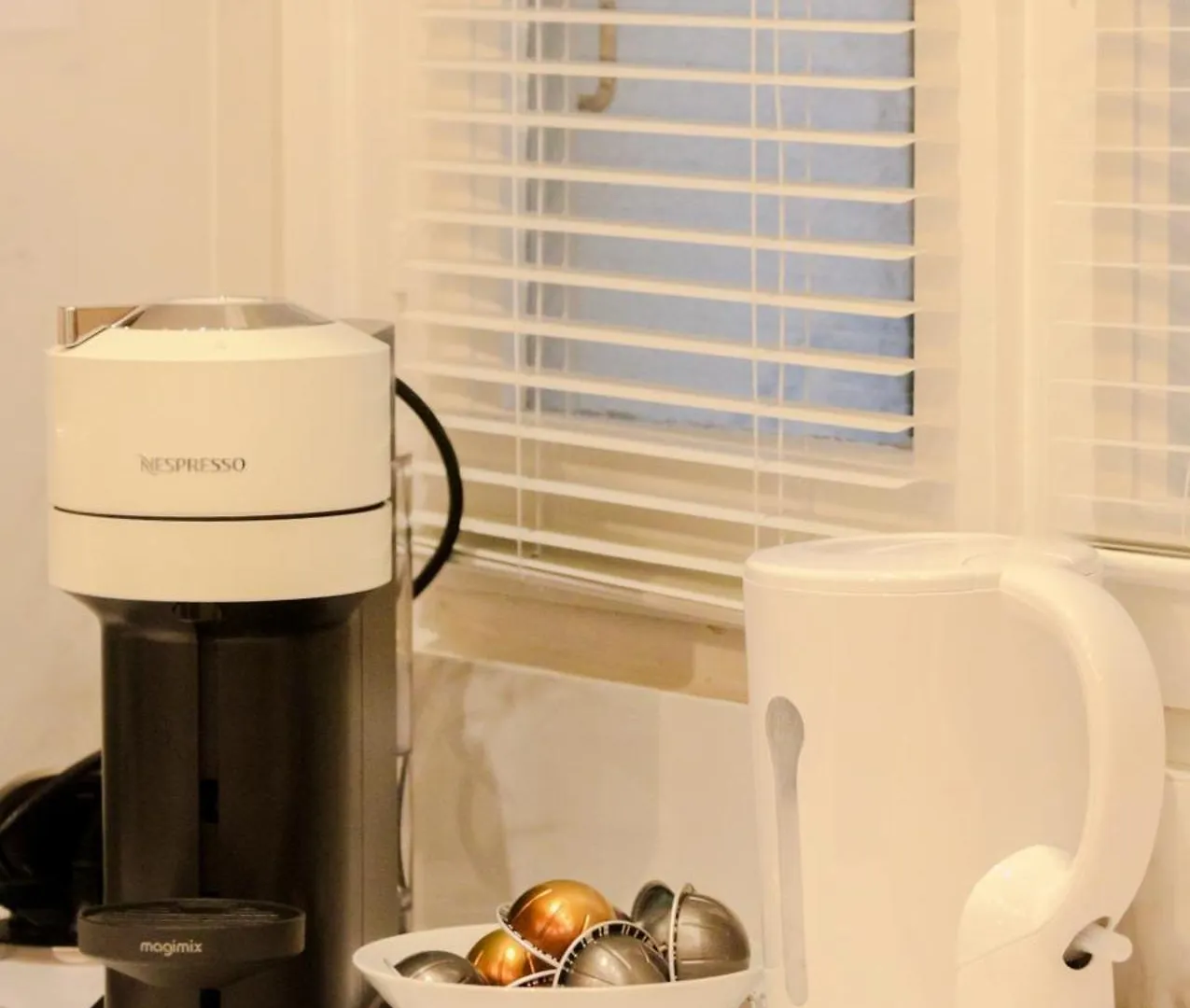 Διαμέρισμα Suite Nomade - Vieux Nice - 2 Chambres - Wifi - Ac - 5 Min Des Plages - 30 Min De Cannes Et Monaco